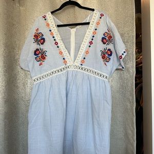 En Creme plus smock dress w/ladder inserts and floral embroidery
